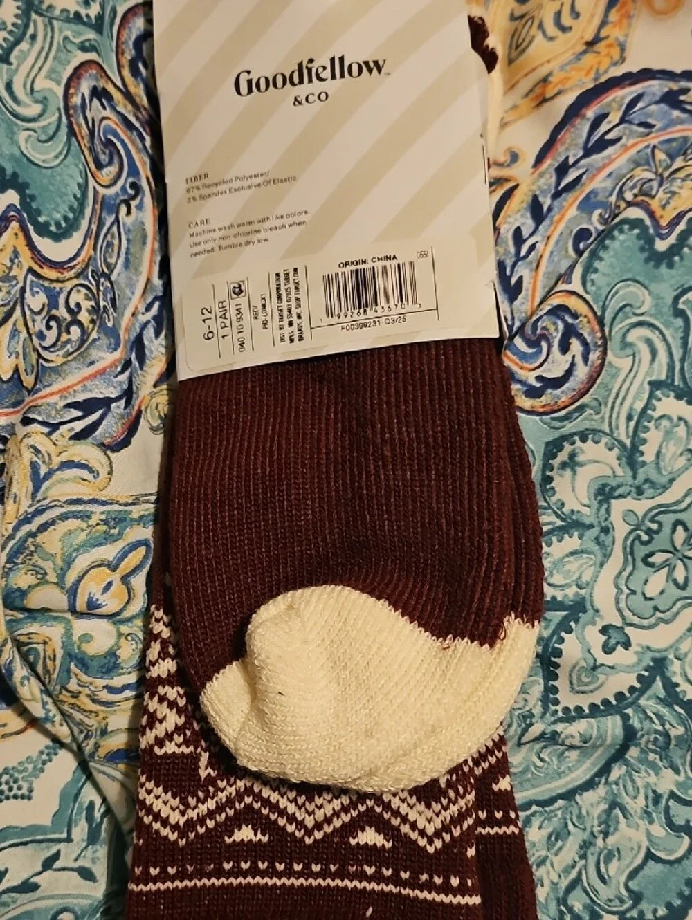 Goodfellow & Co Burgundy and Cream Fair Isle Crew Socks Size 6 To 12